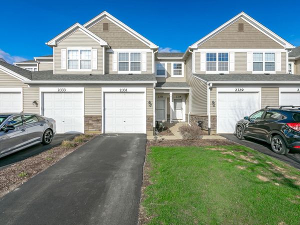 2331 Overlook Court , Naperville, IL 60563