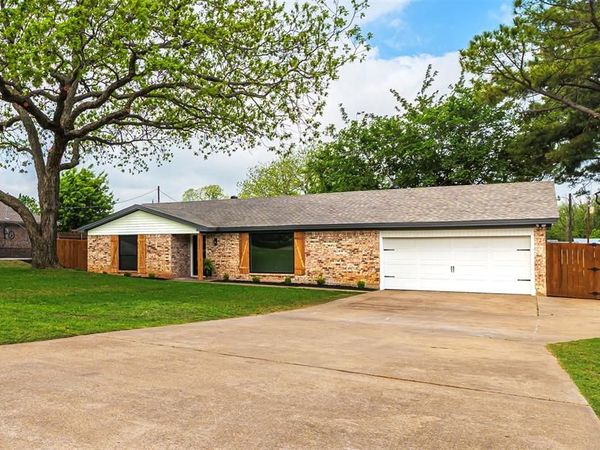 2004 Tarver Road, Burleson, TX 76028