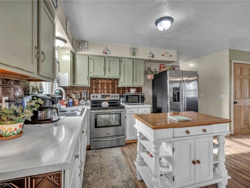 1540 Cinnamon Drive S, West Salem, OH 44287 Photo 8