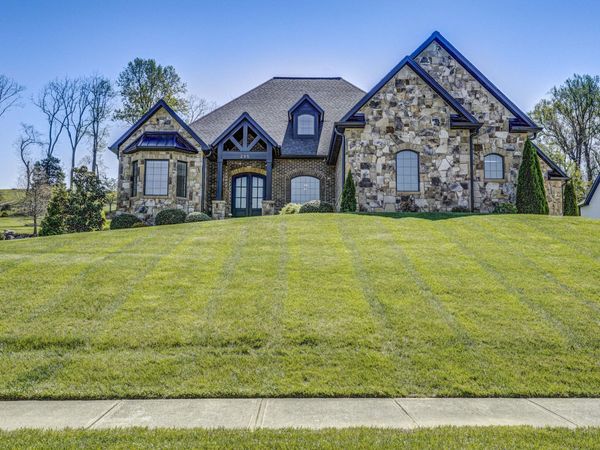 295 Sanctuary Court, Johnson City, TN 37615