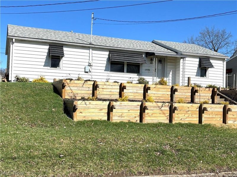 486 E Clark Street, East Palestine, OH 44413 Photo 5