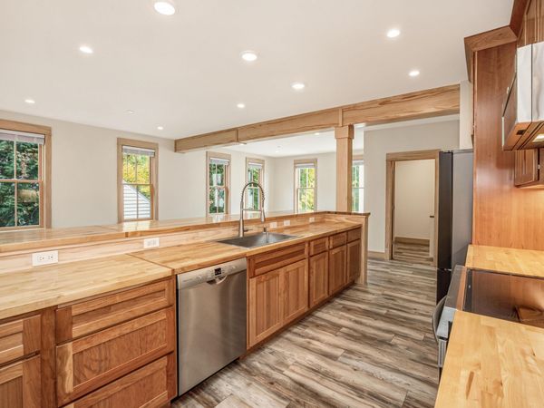 N52W6300-2 Mill St, Cedarburg, WI 53012