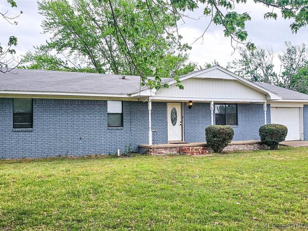 608 SE 10th Street, Stigler, OK 74462