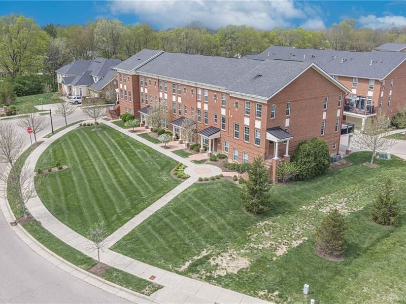 407 Brownstone Row, Springboro, OH 45066 Photo 3