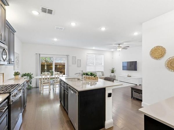 982 Mikaela Drive, Allen, TX 75013