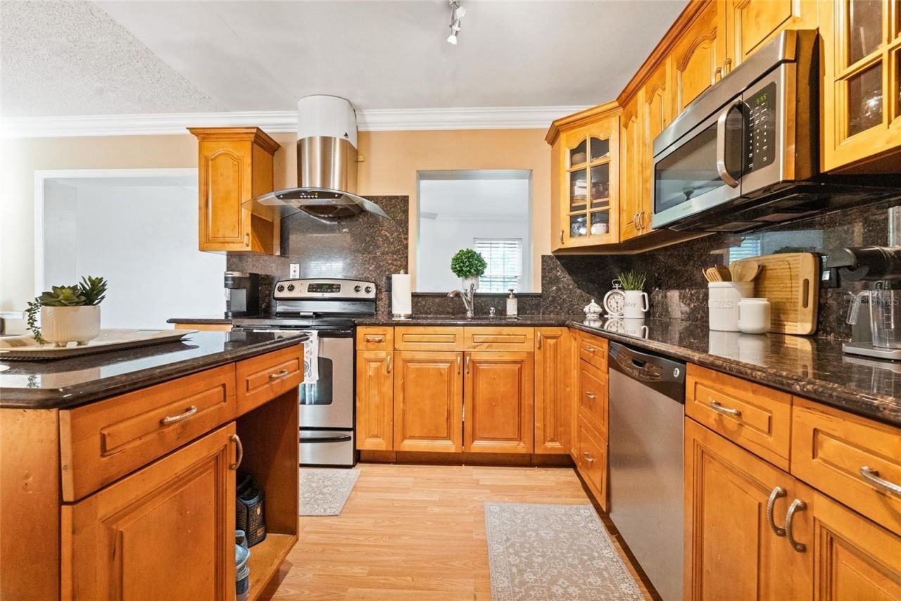 147 Sandalwood Way, Longwood, FL 32750 Photo