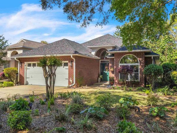 9895 Rail Cir, Pensacola, FL 32507