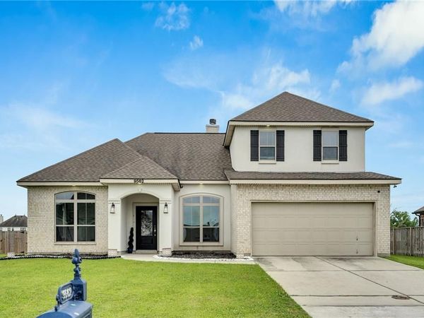 9562 W TERRAN Lane, Waggaman, LA 70094