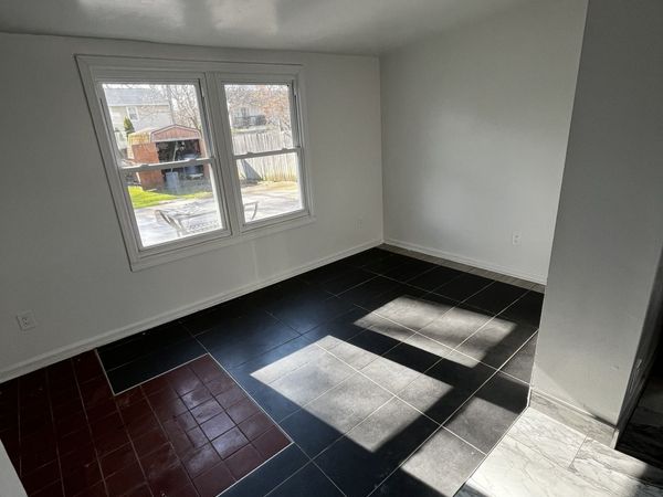 57 Wayne , Plainville, CT 06062