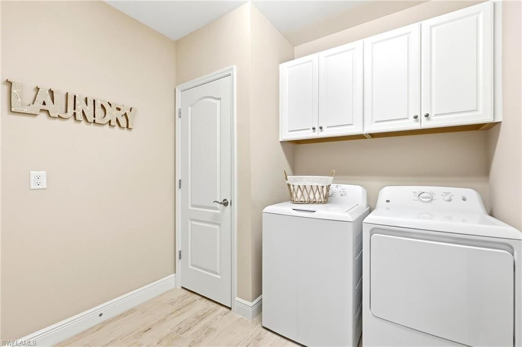 6977 Avalon Cir , Unit 1302, Naples, FL 34112 Photo