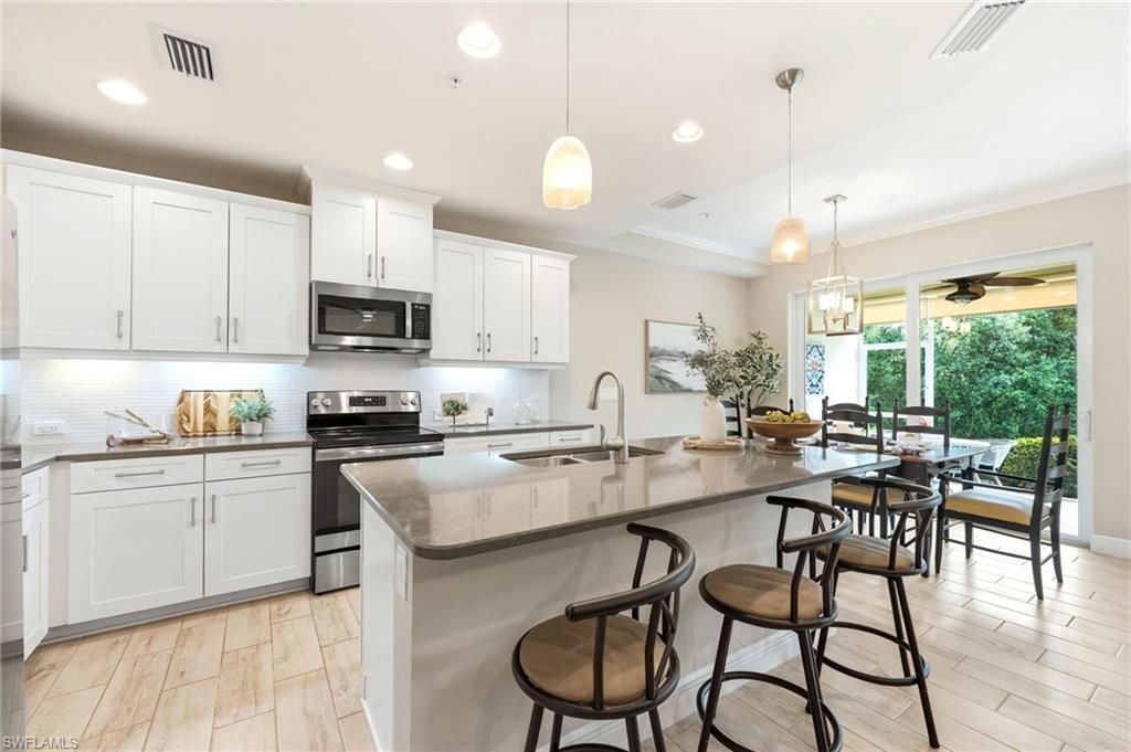 6977 Avalon Cir , Unit 1302, Naples, FL 34112 Photo