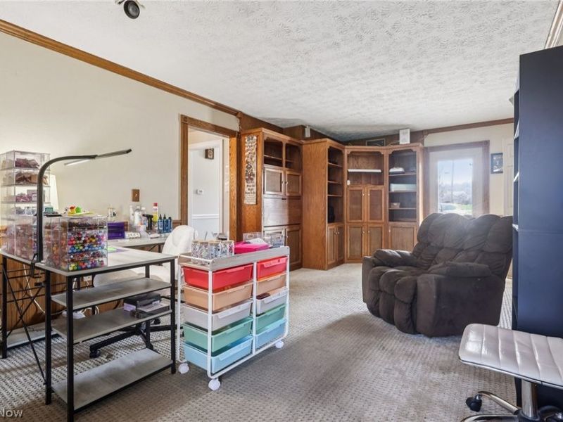 1957 Henn Hyde Road NE, Howland, OH 44484 Photo 12