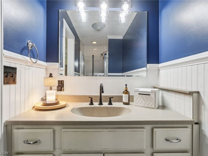 1957 Henn Hyde Road NE, Howland, OH 44484 Photo 18