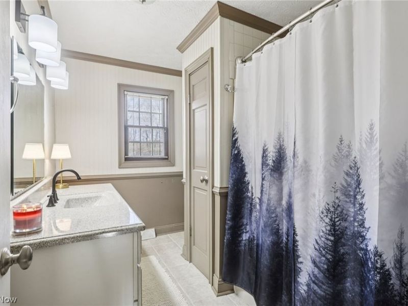 1957 Henn Hyde Road NE, Howland, OH 44484 Photo 24