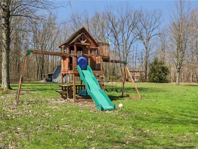 1957 Henn Hyde Road NE, Howland, OH 44484 Photo 38