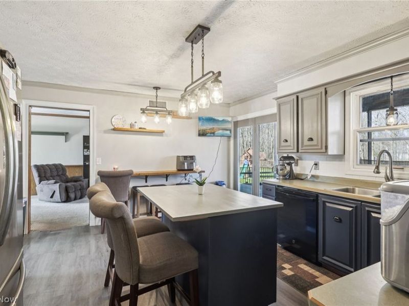 1957 Henn Hyde Road NE, Howland, OH 44484 Photo 7