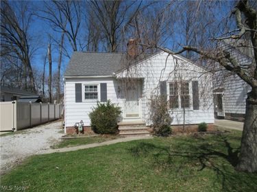 29107 Fuller Avenue, Wickliffe, OH 44092