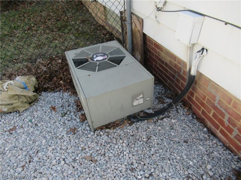 29107 Fuller Avenue, Wickliffe, OH 44092 Photo 4