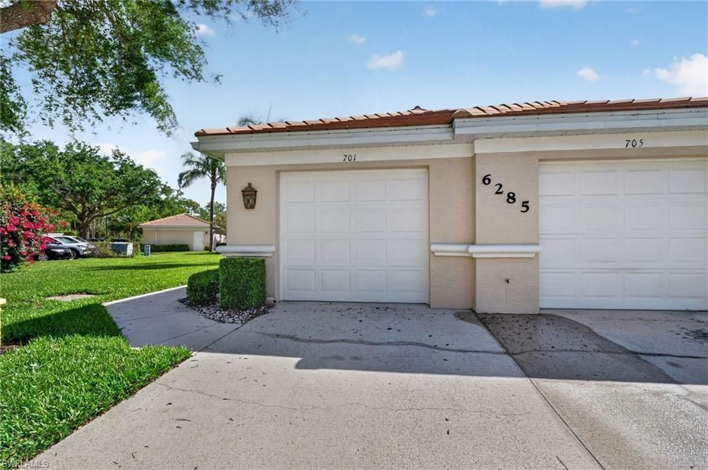 6285 Wilshire Pines Cir , Unit 701, Naples, FL 34109 Photo