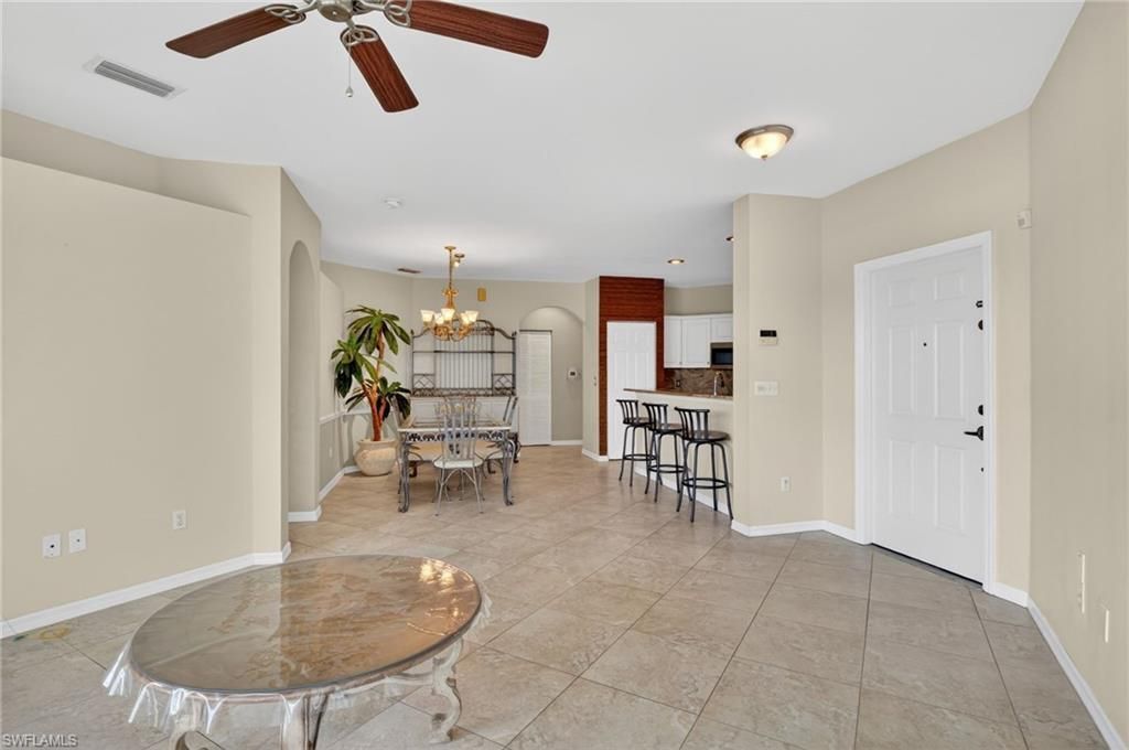 6285 Wilshire Pines Cir , Unit 701, Naples, FL 34109 Photo