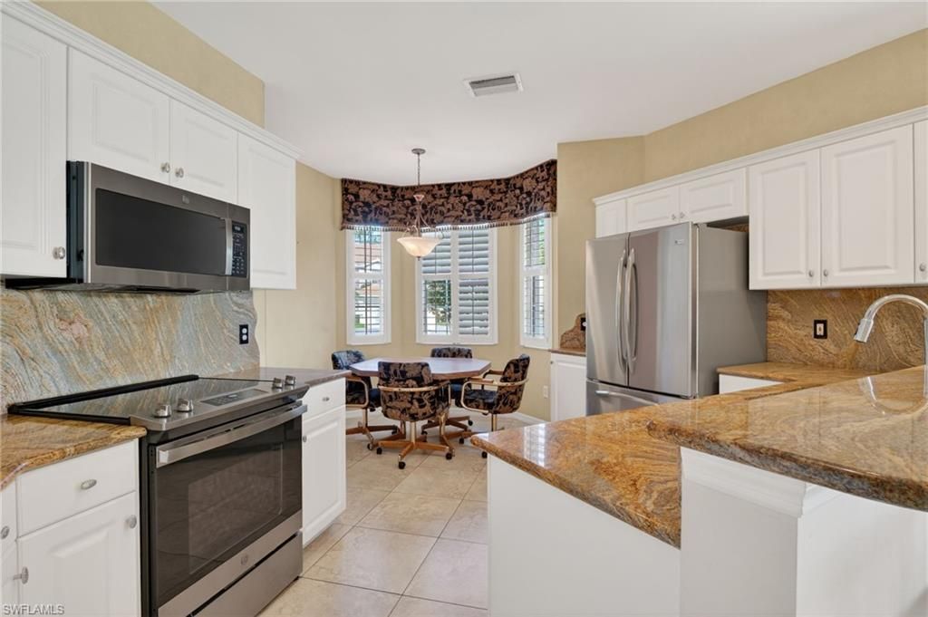6285 Wilshire Pines Cir , Unit 701, Naples, FL 34109 Photo