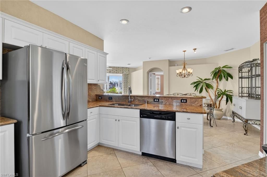 6285 Wilshire Pines Cir , Unit 701, Naples, FL 34109 Photo