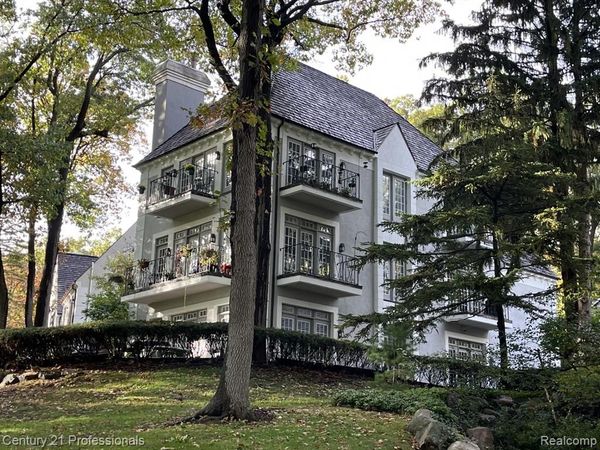 5423 Bristol Parke Drive, Independence Twp, MI 48348