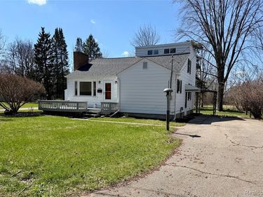 413 Bridson Street, Fenton, MI 48430