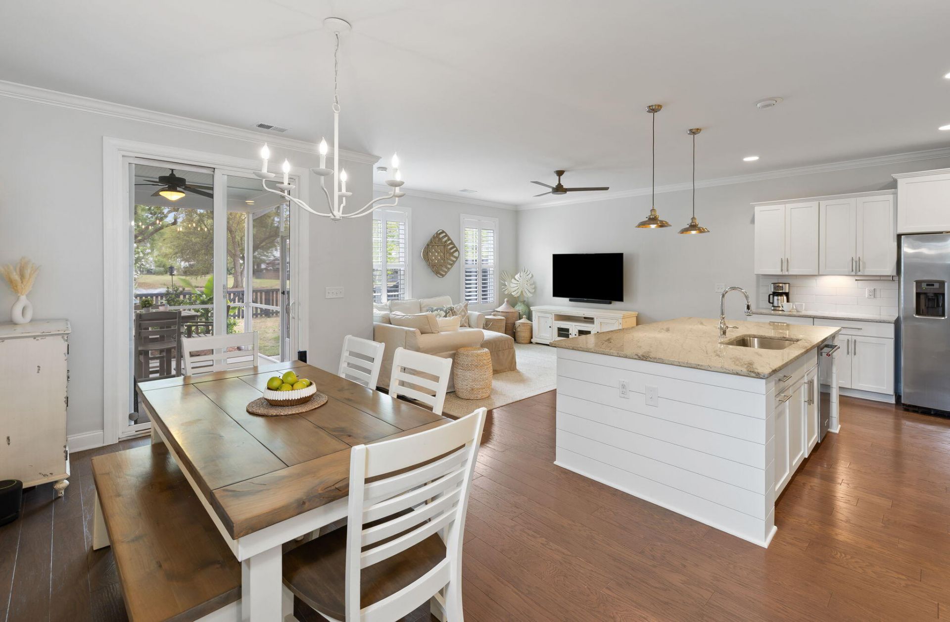 2110 Oyster Reef Lane Photo 4