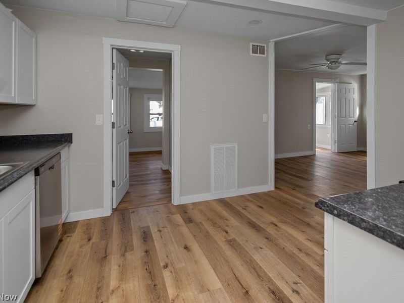 260 Courtland Boulevard, Eastlake, OH 44095 Photo 6