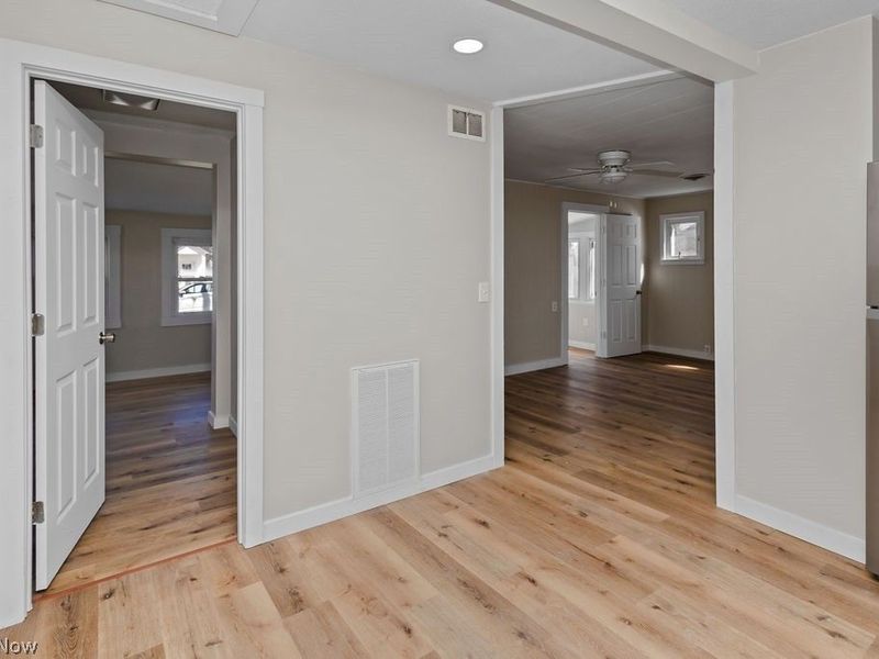 260 Courtland Boulevard, Eastlake, OH 44095 Photo 7