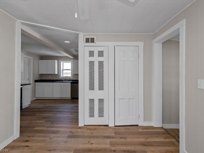 260 Courtland Boulevard, Eastlake, OH 44095 Photo 9