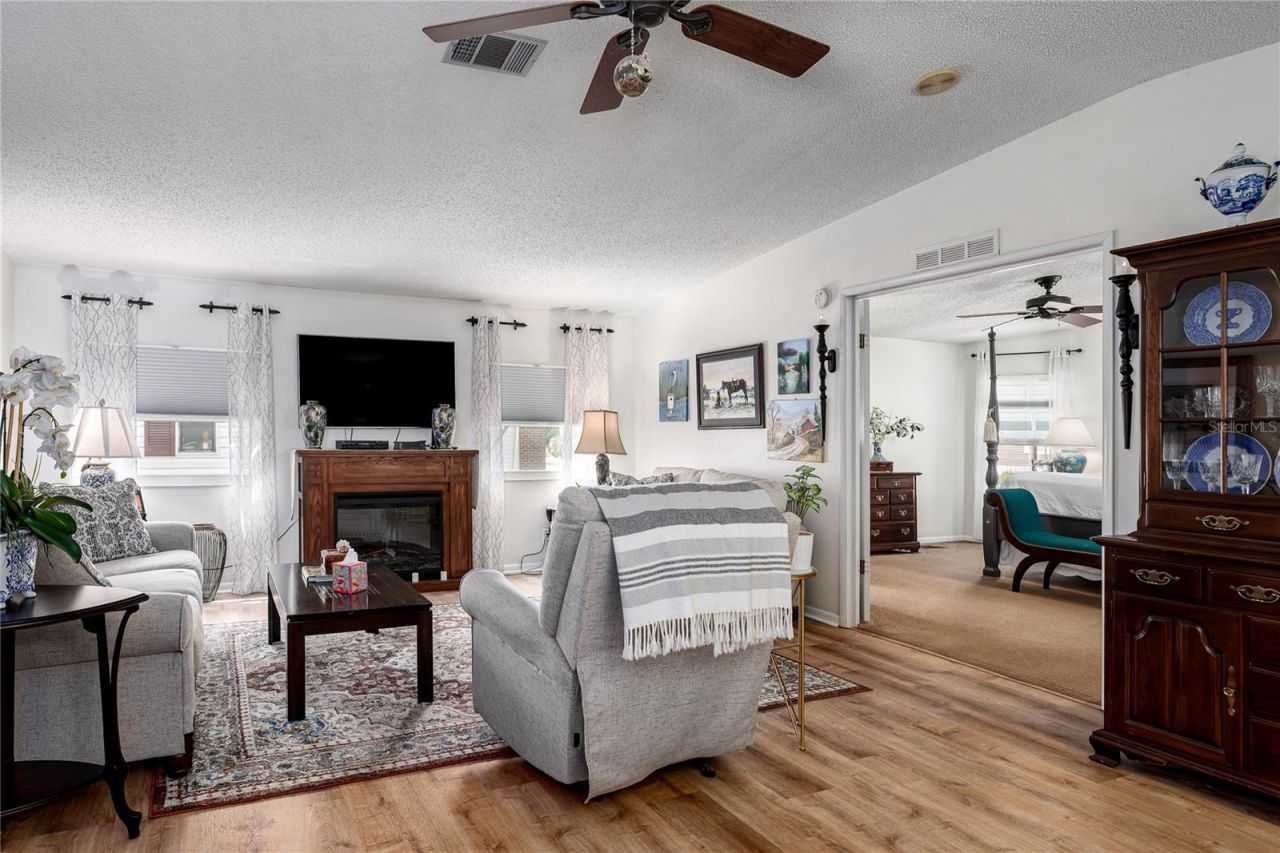 8520 Countess Avenue Circle, Palmetto, FL 34221 Photo