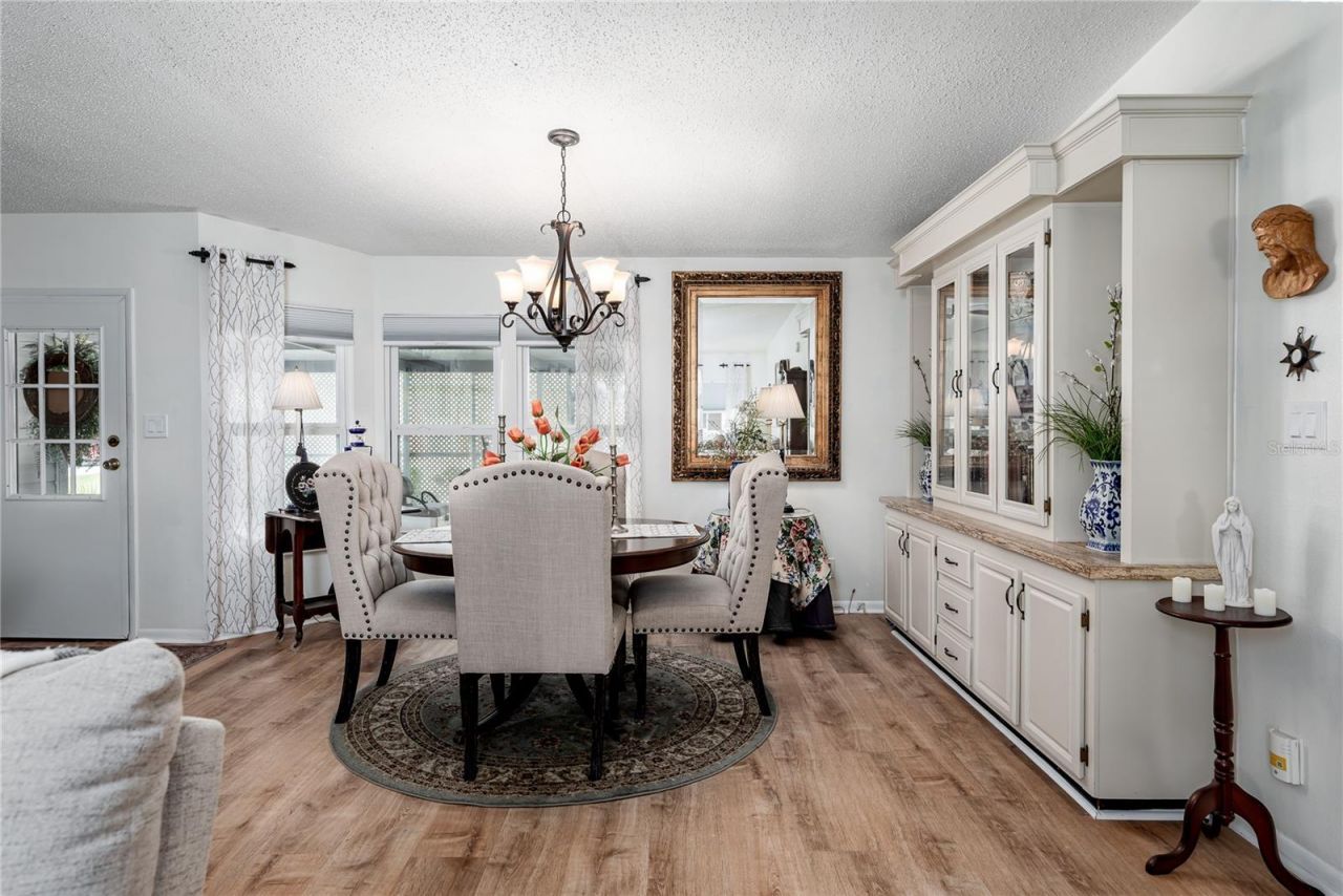 8520 Countess Avenue Circle, Palmetto, FL 34221 Photo