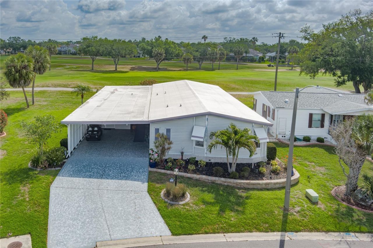8520 Countess Avenue Circle, Palmetto, FL 34221 Photo