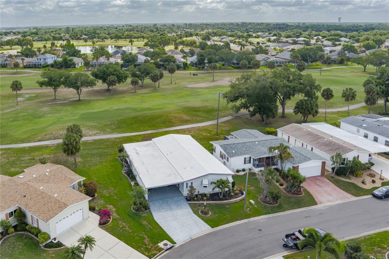 8520 Countess Avenue Circle, Palmetto, FL 34221 Photo