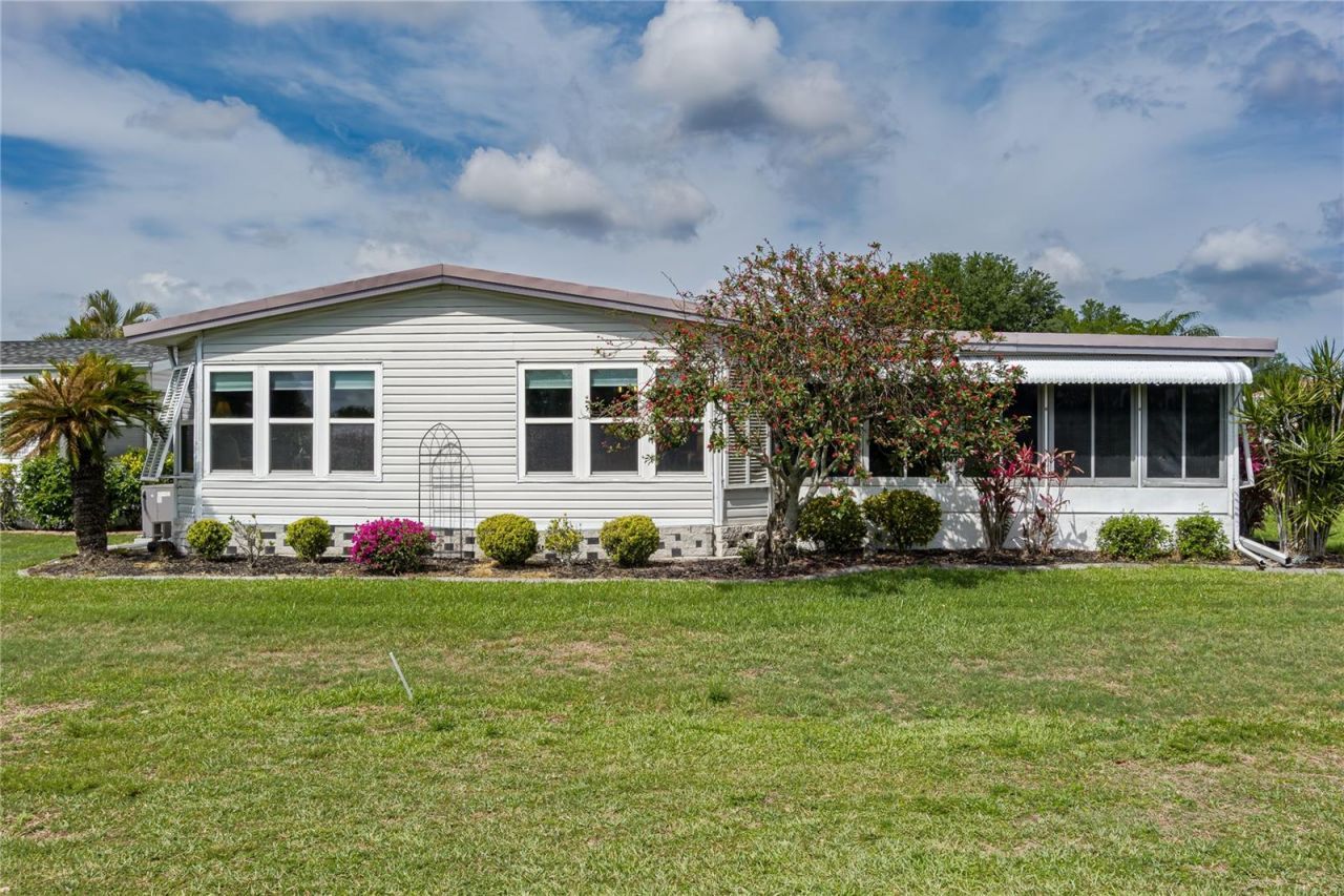 8520 Countess Avenue Circle, Palmetto, FL 34221 Photo