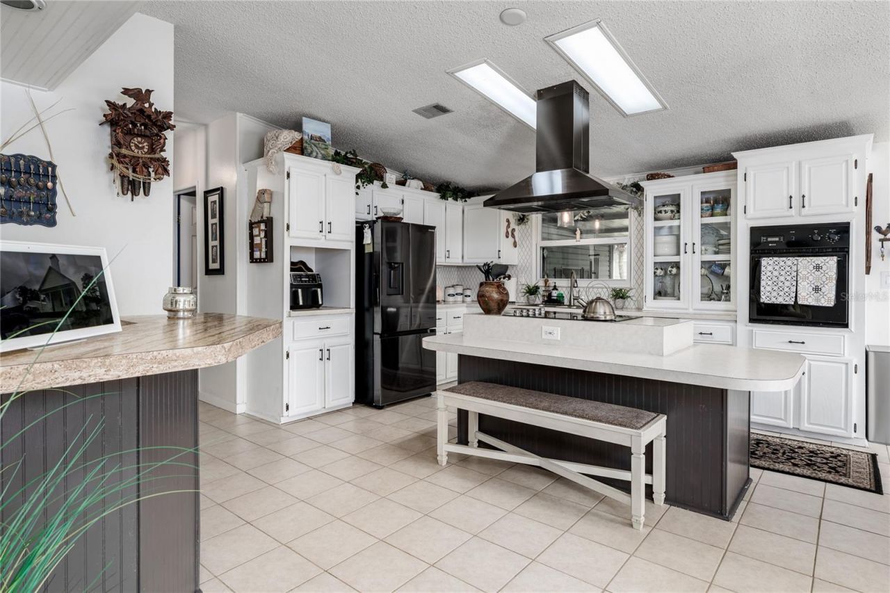 8520 Countess Avenue Circle, Palmetto, FL 34221 Photo