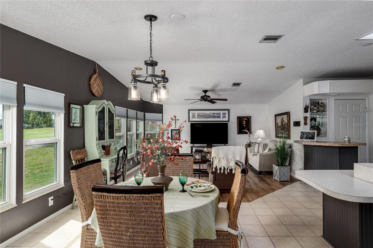 8520 Countess Avenue Circle, Palmetto, FL 34221 Photo