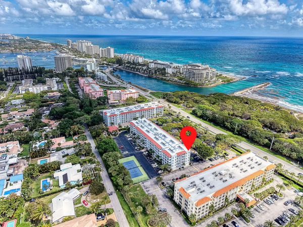 1111 S Ocean Boulevard, Boca Raton, FL 33432