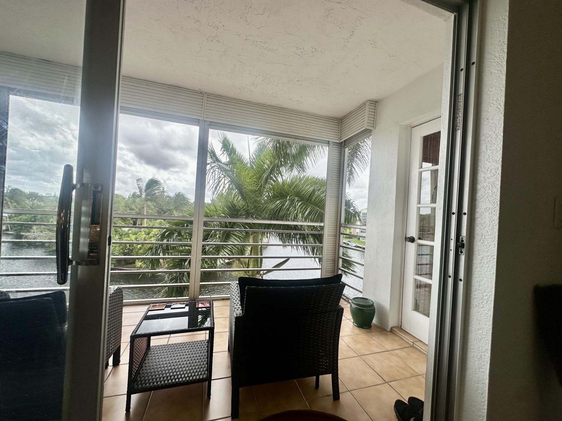 3010 NE 16th Avenue, Unit 405, Oakland Park, FL 33334 Main Photo