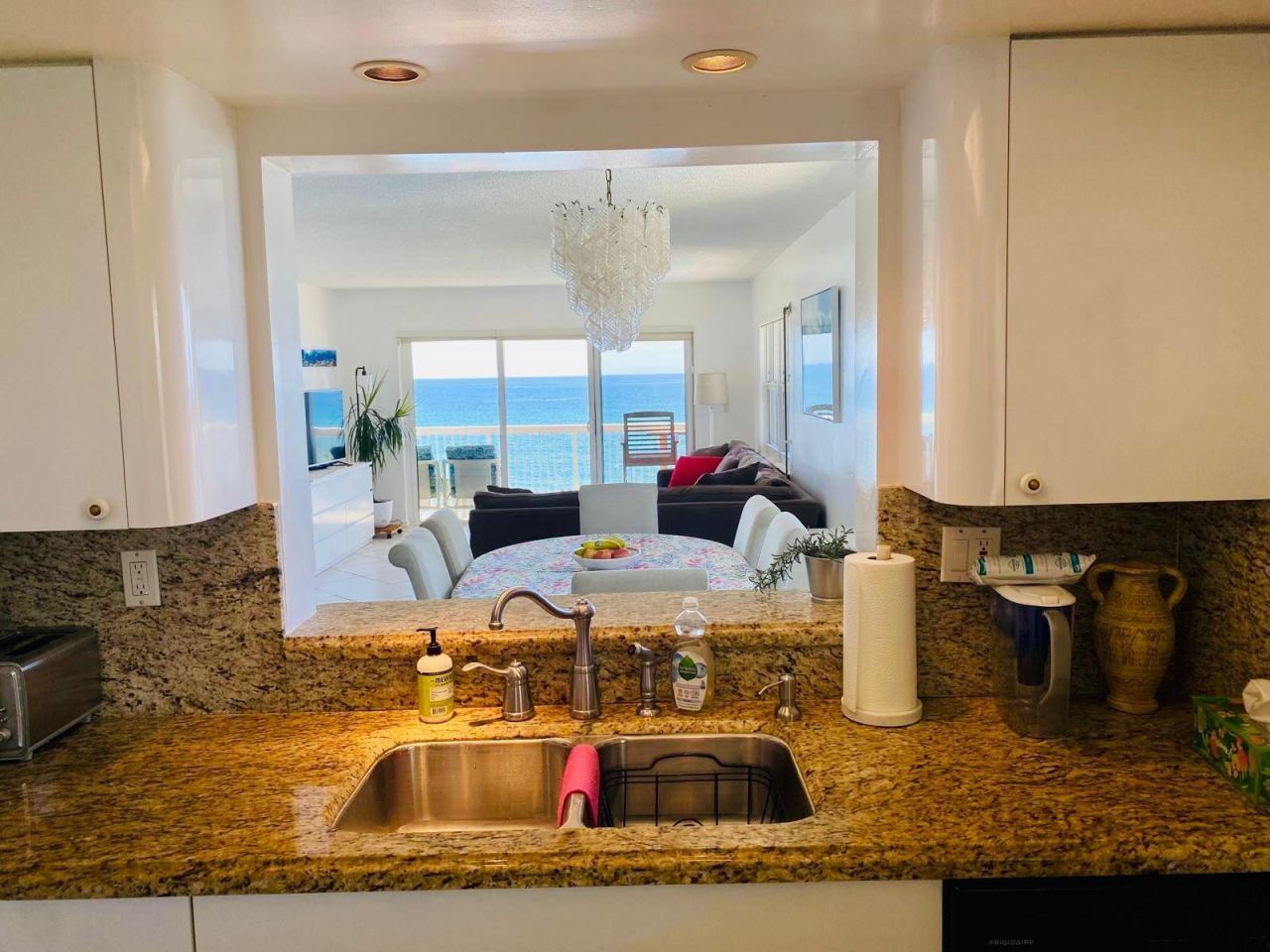 1069 Hillsboro Mile, Unit 401, Hillsboro Beach, FL 33062 Photo