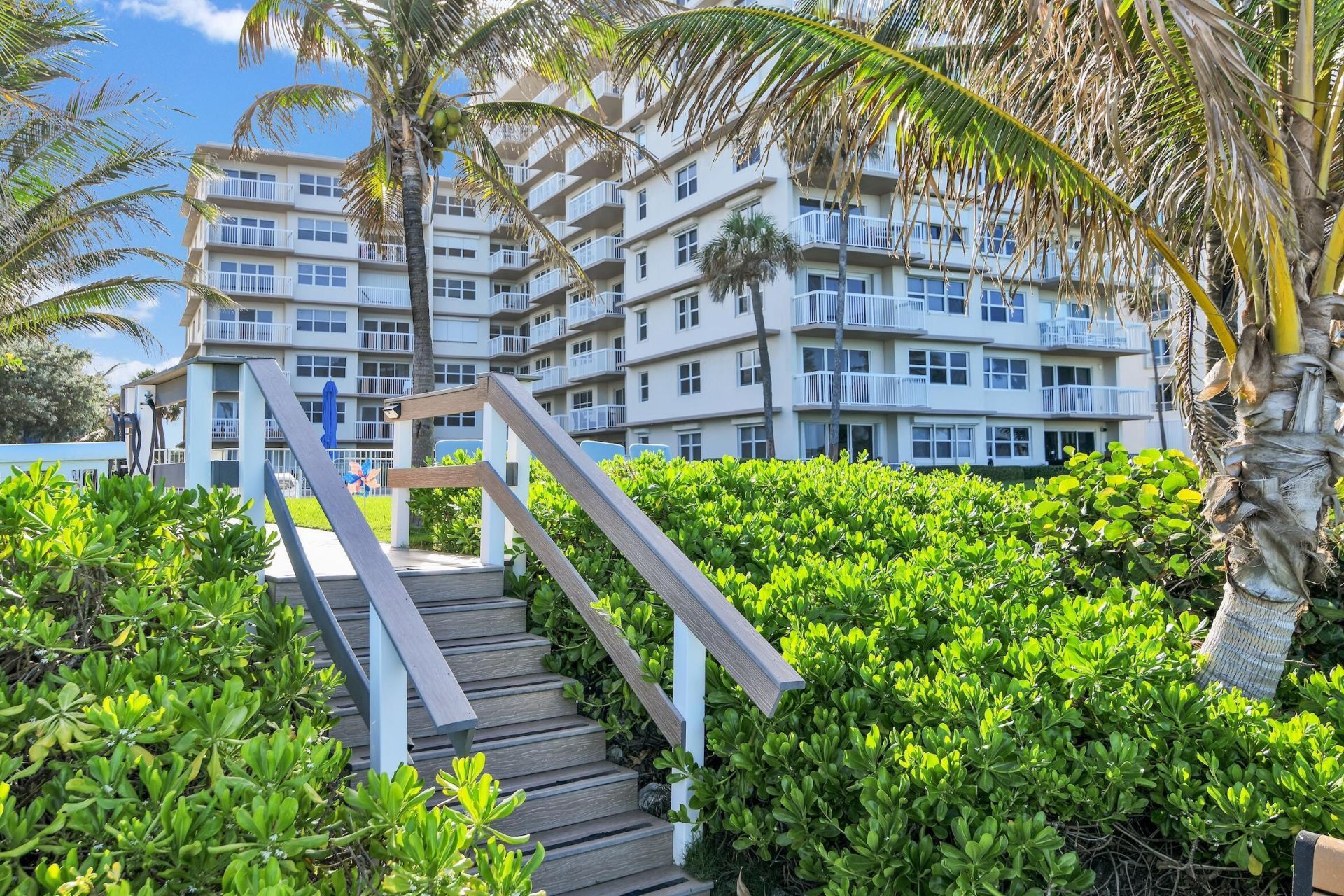 1069 Hillsboro Mile, Unit 401, Hillsboro Beach, FL 33062 Photo