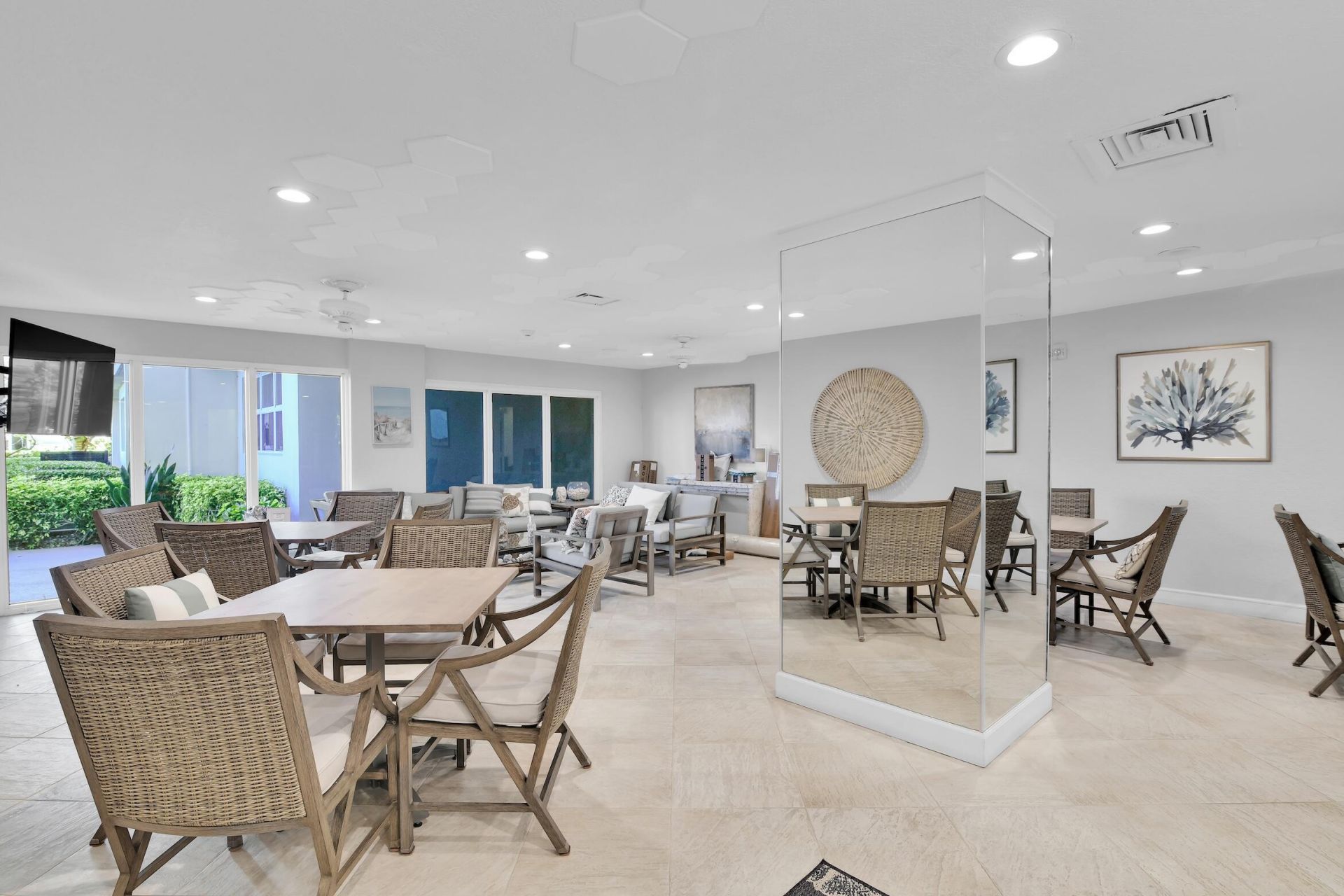 1069 Hillsboro Mile, Unit 401, Hillsboro Beach, FL 33062 Photo