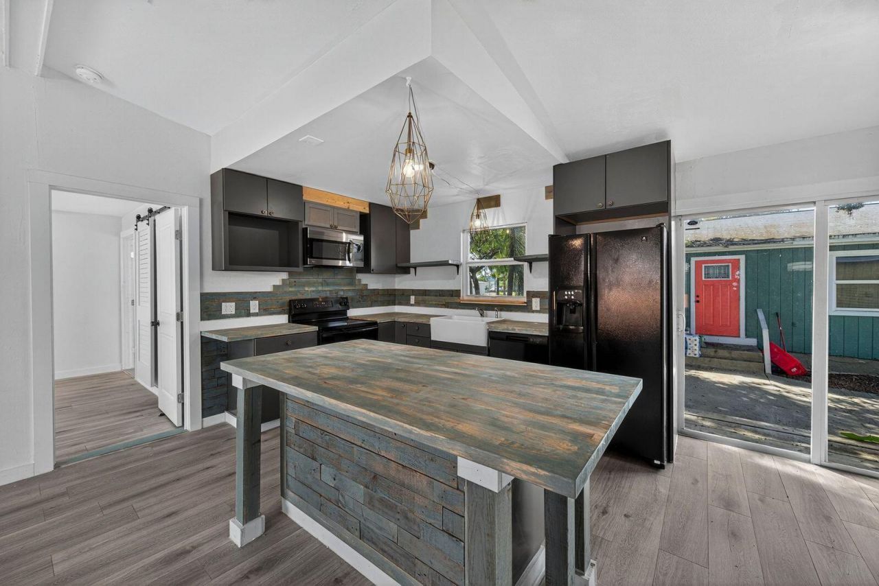 117 NE 8th Street, Pompano Beach, FL 33060 Photo