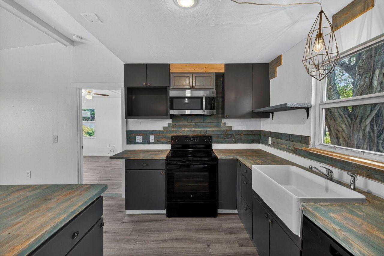 117 NE 8th Street, Pompano Beach, FL 33060 Photo