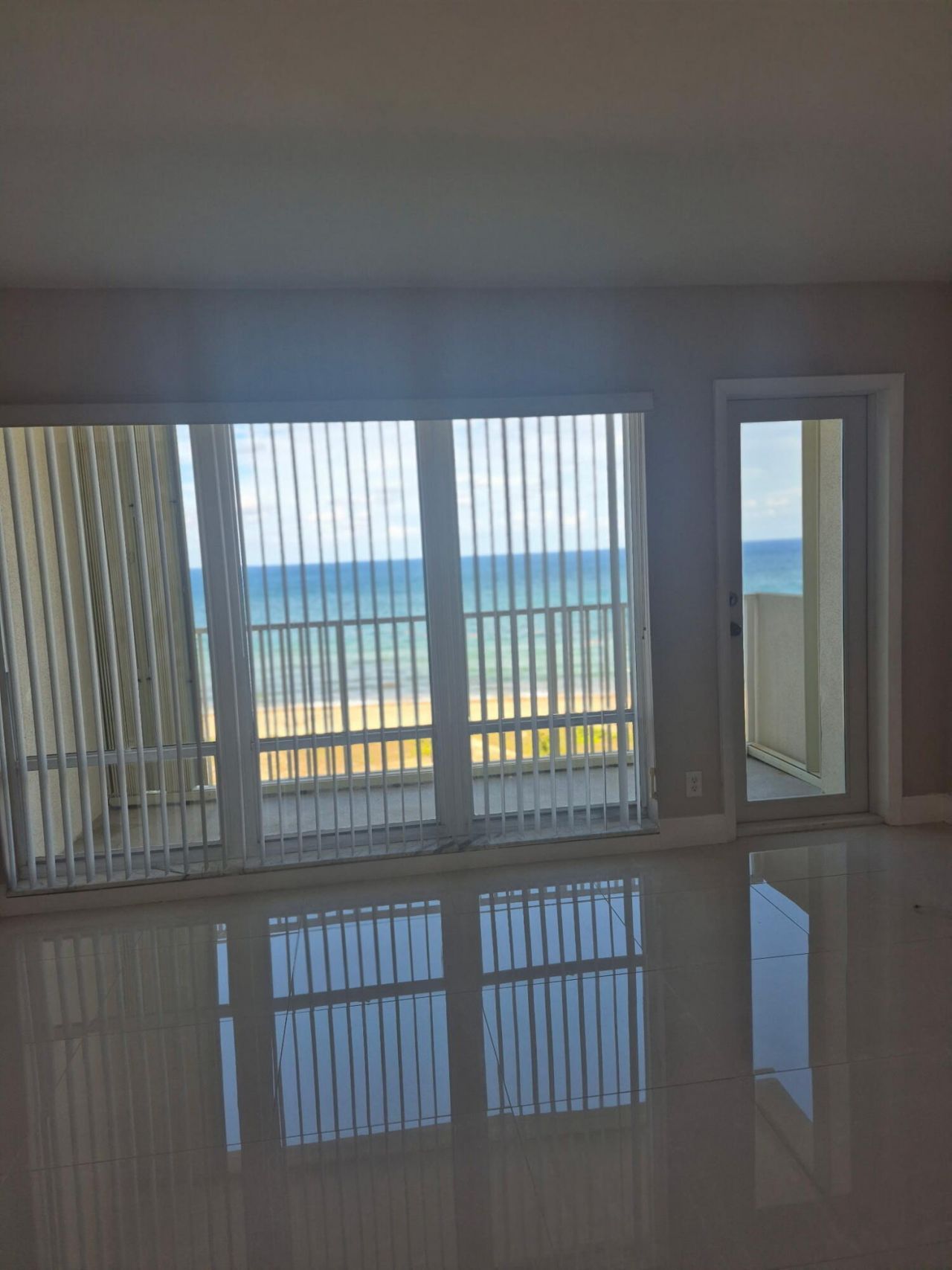 750 N Ocean Boulevard, Unit 1009, Pompano Beach, FL 33062 Photo
