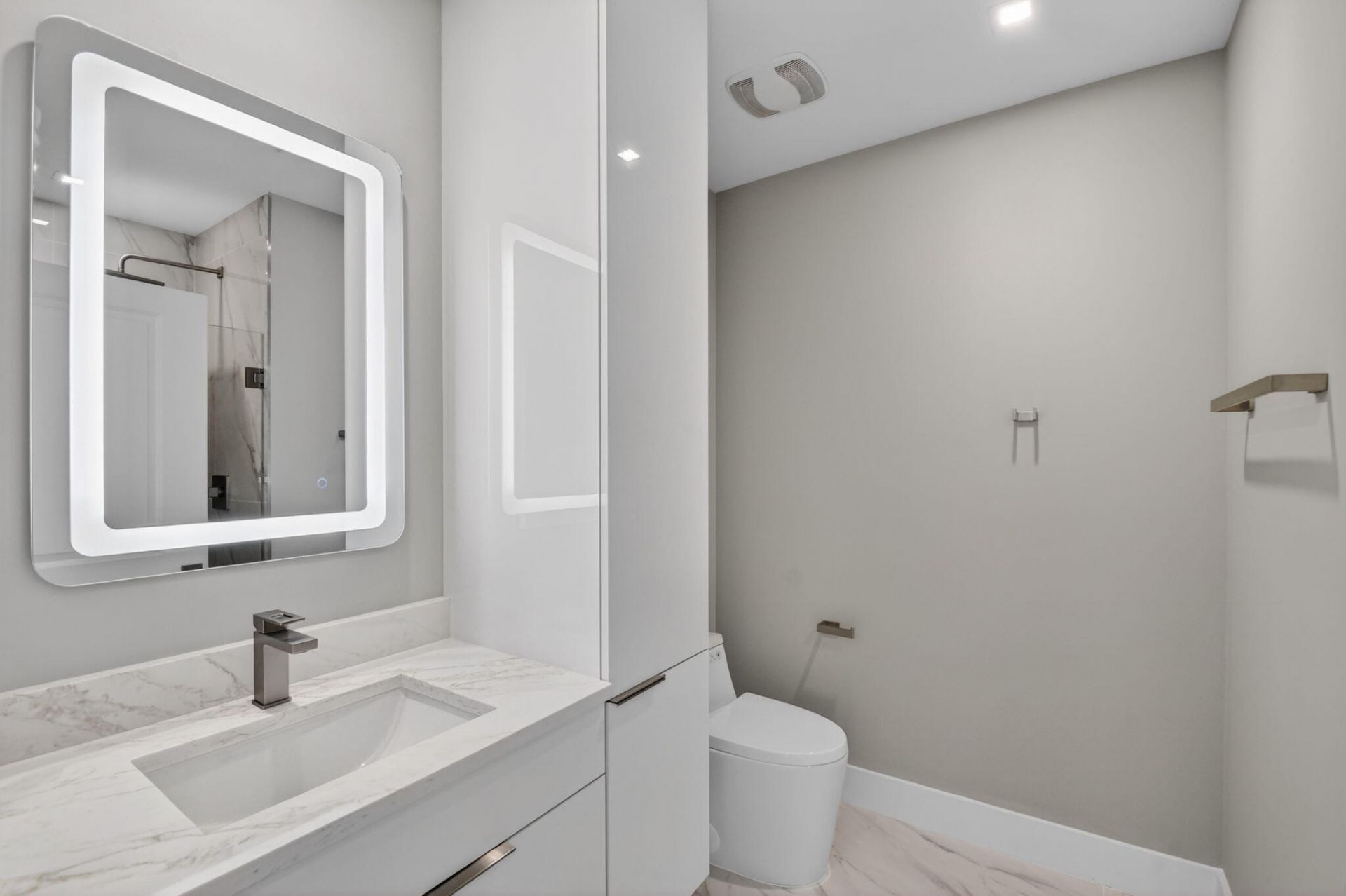 300 S Australian Avenue, Unit 1112, West Palm Beach, FL 33401 Photo