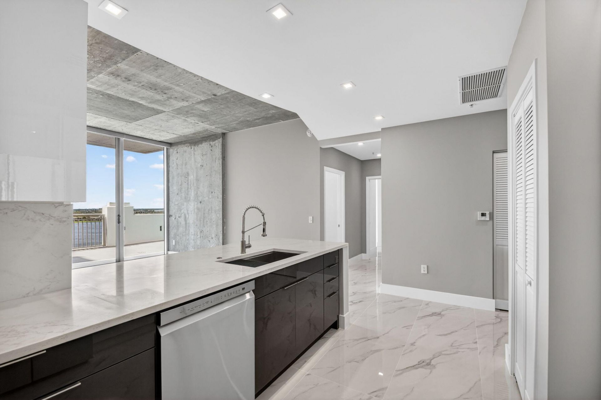 300 S Australian Avenue, Unit 1112, West Palm Beach, FL 33401 Photo