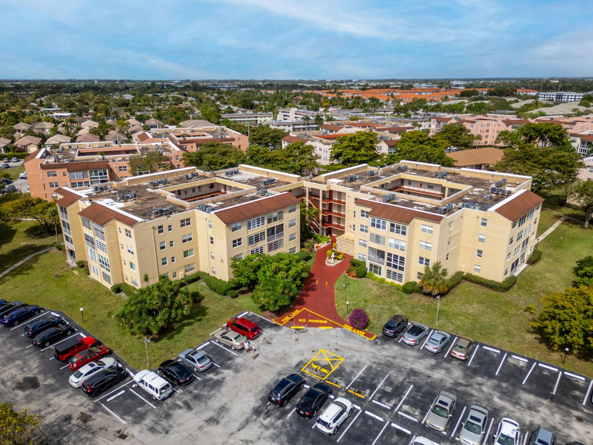 2801 Somerset Drive, Lauderdale Lakes, FL 33311 Photo